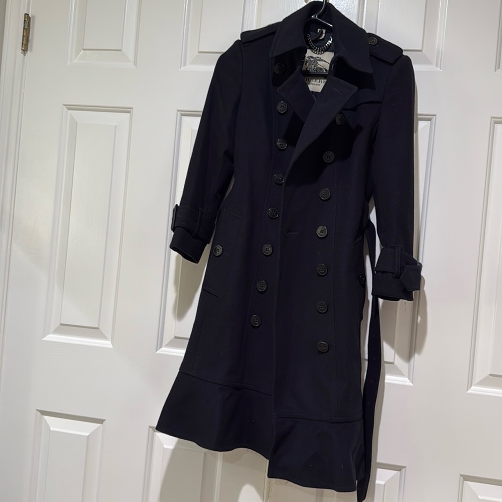 Burberry navy wool peacoat with beautiful hem with flounce